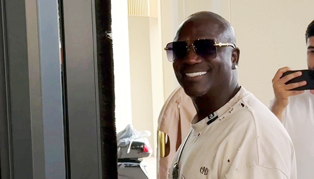 Рэпер Akon оценил южное гостеприимство в Mantera Supreme    0